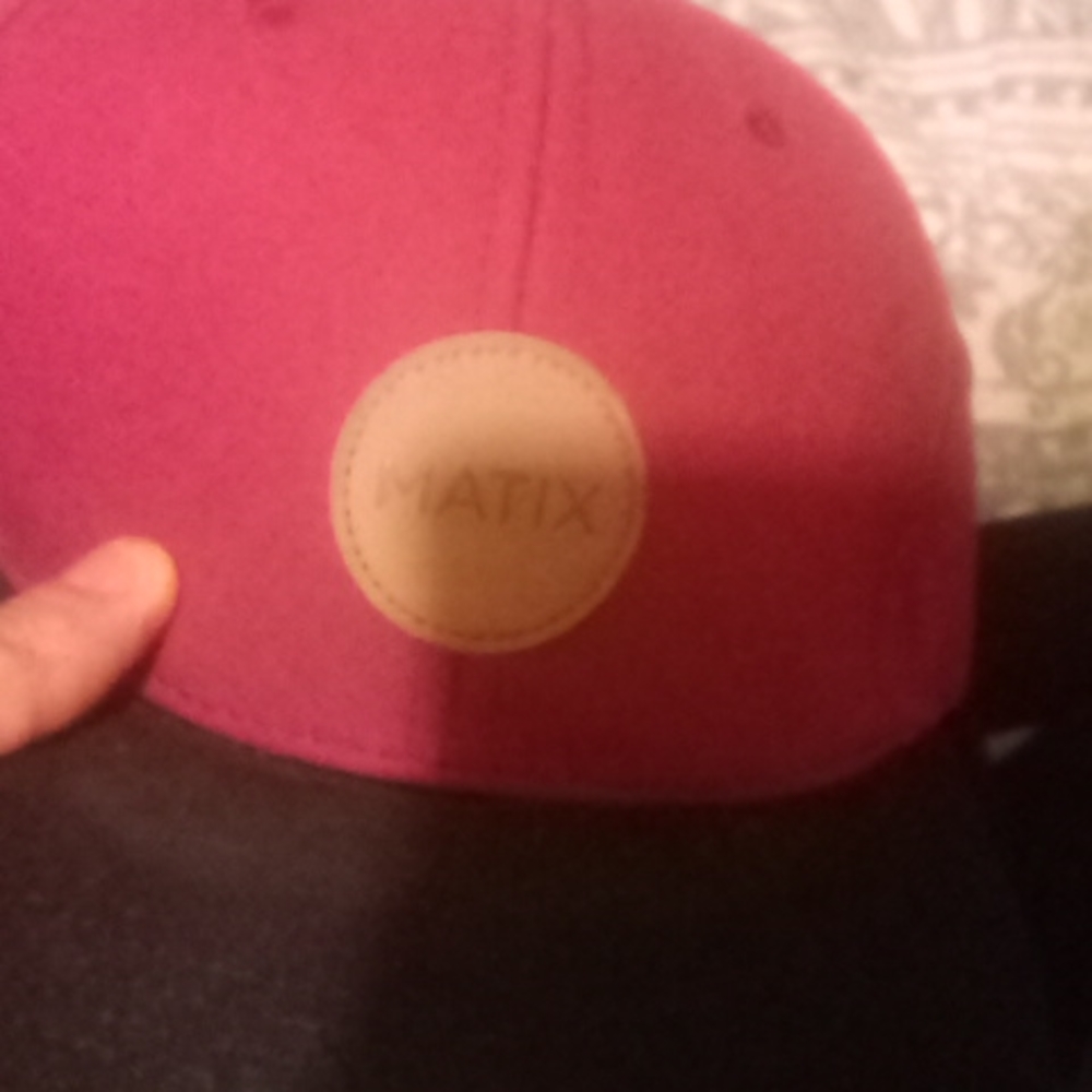 Red/black vintage matix snapback hat